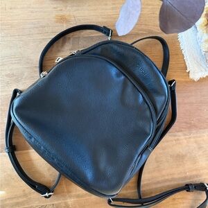 Cluci Black Vegan Leather Backpack